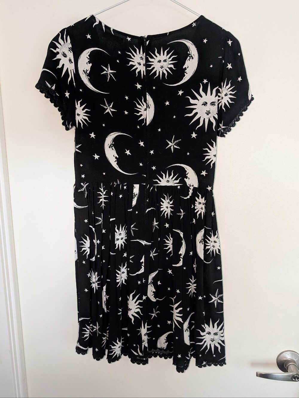 Hot Topic Black Short Sleeve Moon & Sun Print Mini Dress - Picture 2 of 2